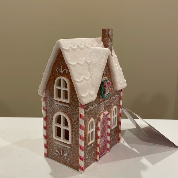 Target | Holiday | Nwt Target Bullseye Playground Lit Gingerbread House ...
